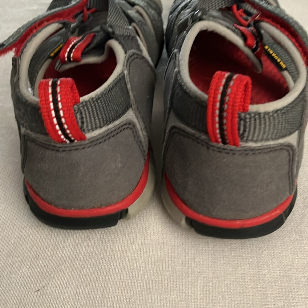 Keen Kid’s Seacamp II CNX Water Sandals Size 3 Gray Red - Picture 7 of 11